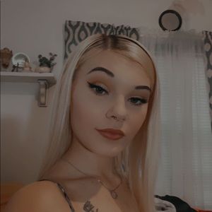 Meet your Posher, Toni